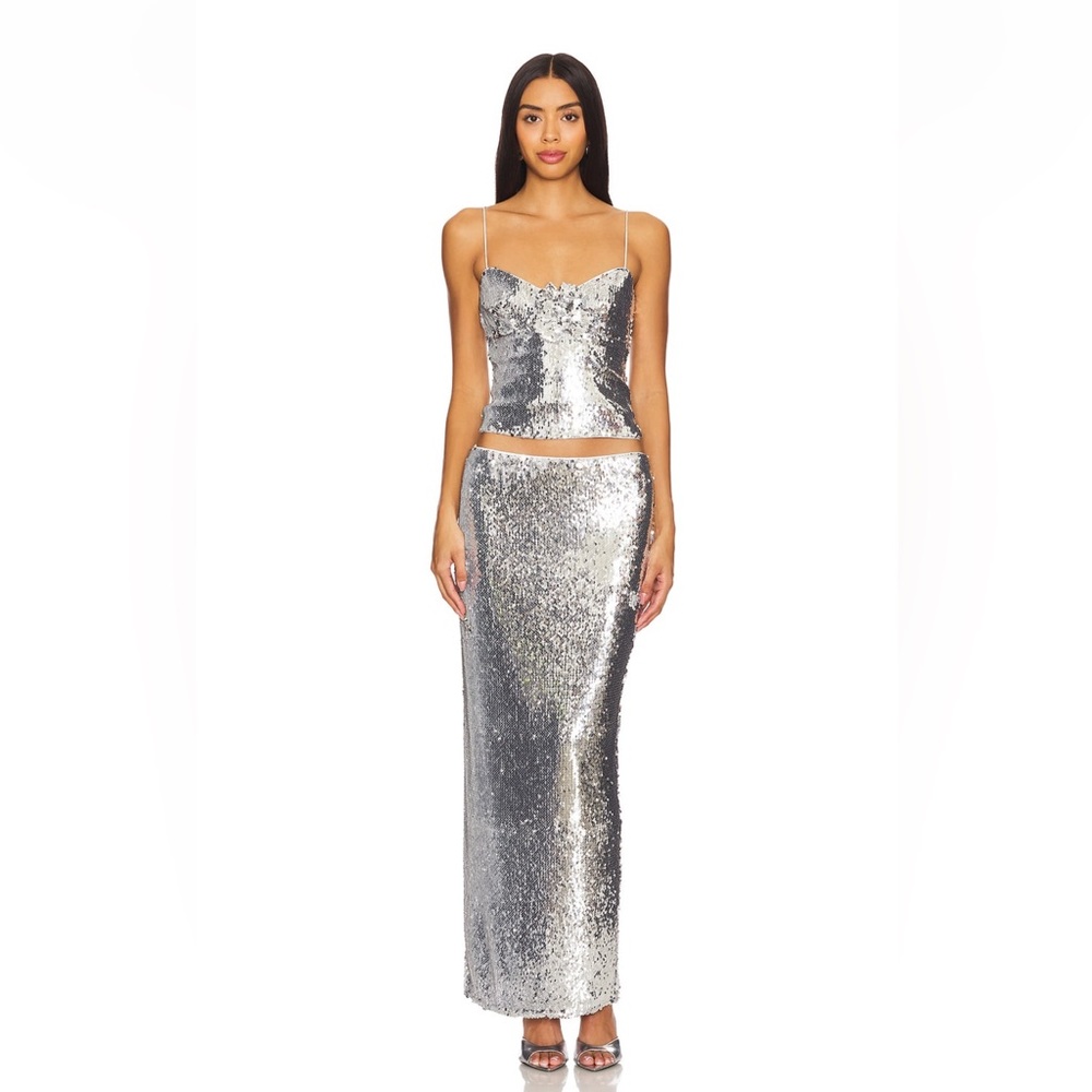LOVERS + FRIENDS LILIUM TOP & SKIRT IN SILVER, SIZE SMALL